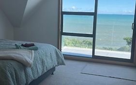 Absolute Beachfront Luxury Accommodation
